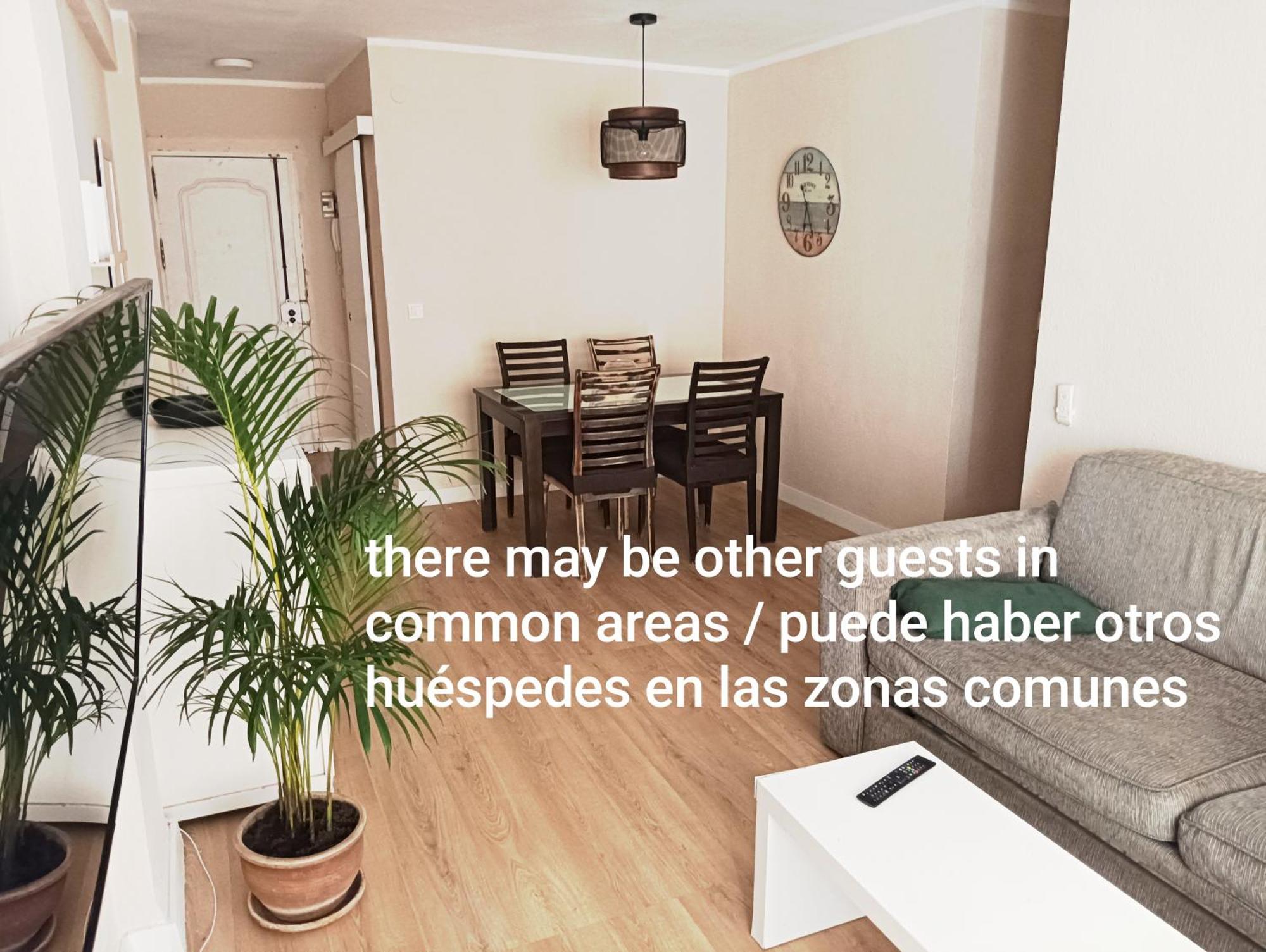 Habitaciones En Apartamento Compartido Delicias Room Cerca Del Mar, Aeropuerto, Ave Y Metro Malaga Exterior photo