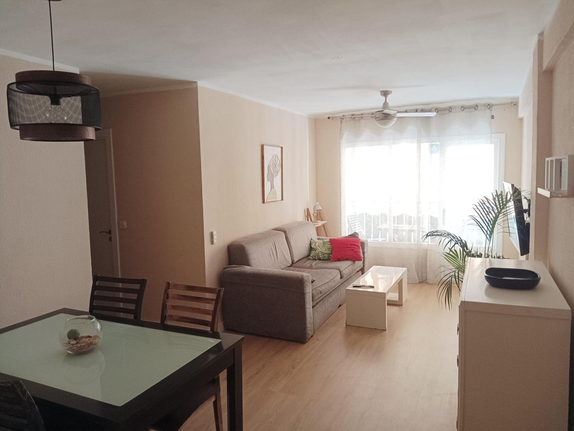 Habitaciones En Apartamento Compartido Delicias Room Cerca Del Mar, Aeropuerto, Ave Y Metro Malaga Exterior photo